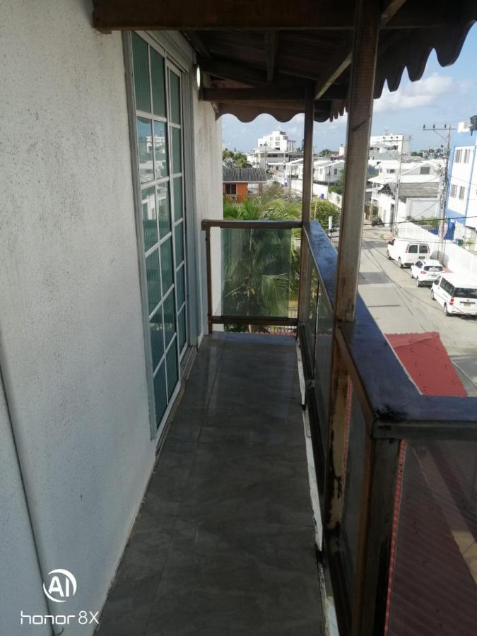 Hostal Oceans Paradise ซานอันเดรส ภายนอก รูปภาพ