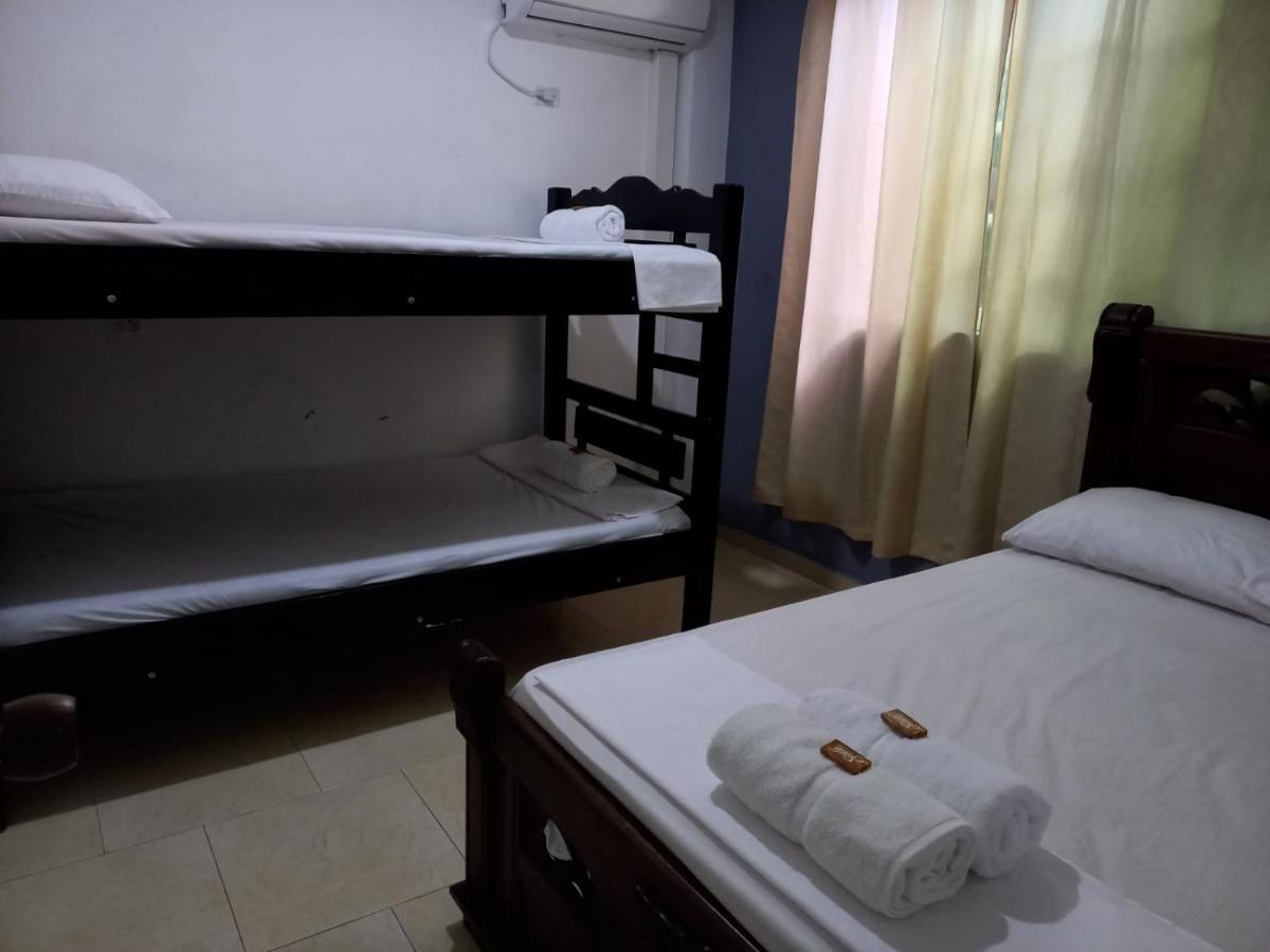 Hostal Oceans Paradise ซานอันเดรส ภายนอก รูปภาพ