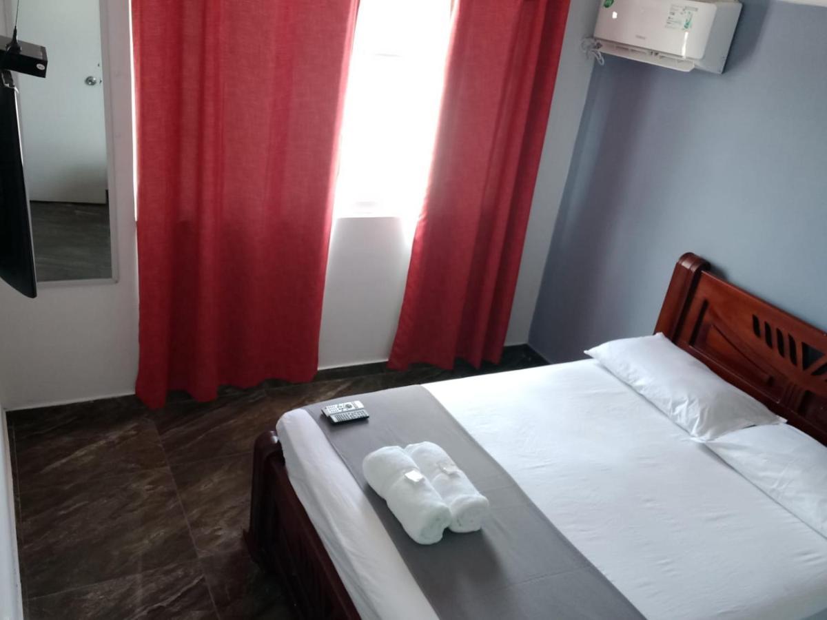 Hostal Oceans Paradise ซานอันเดรส ภายนอก รูปภาพ