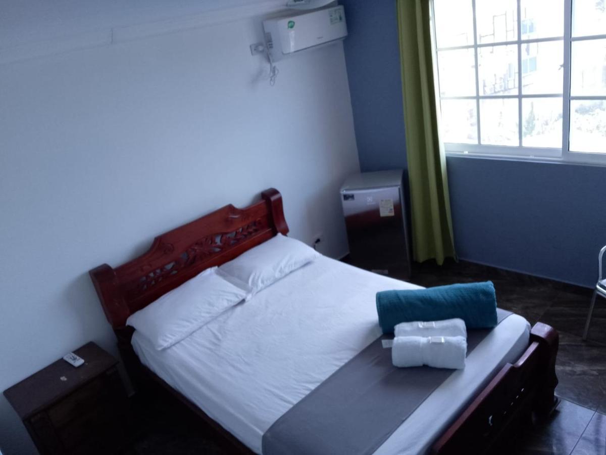 Hostal Oceans Paradise ซานอันเดรส ภายนอก รูปภาพ