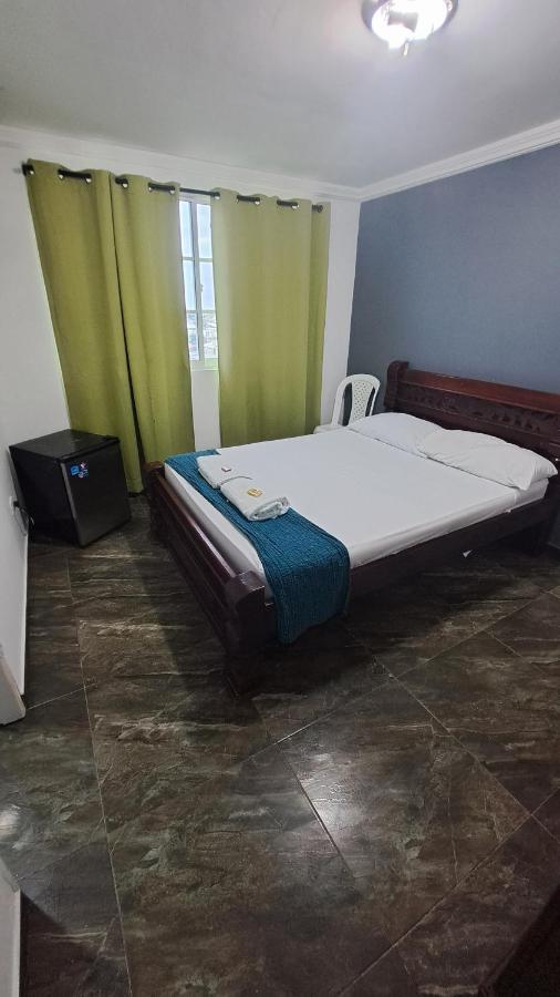 Hostal Oceans Paradise ซานอันเดรส ภายนอก รูปภาพ