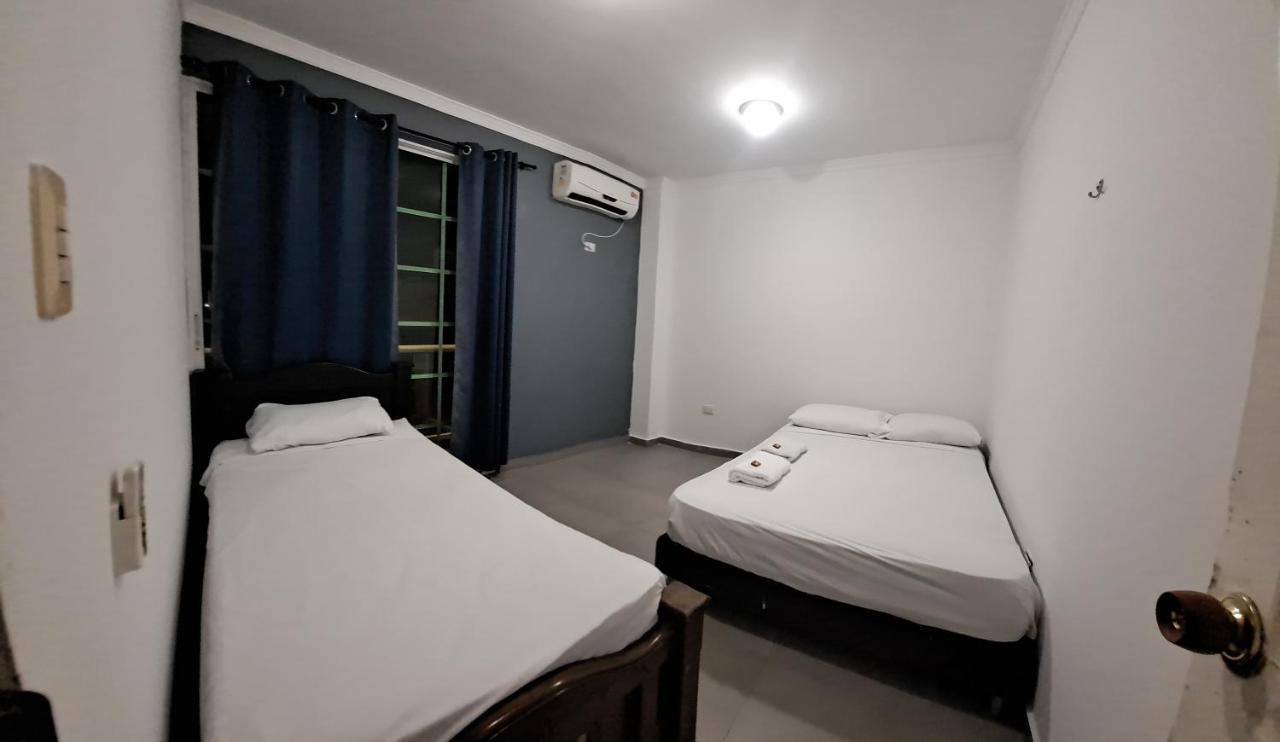 Hostal Oceans Paradise ซานอันเดรส ภายนอก รูปภาพ
